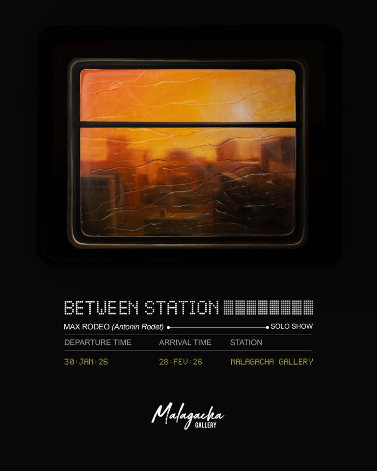 Affiche de l'exposition Between Station de Max Rodeo, fenêtre de train au coucher du soleil